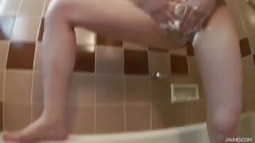 Brazzers වෙතින් උණුසුම් Ariella Ferrera සහ Emily Willis සමඟ ලෙස්බියන් දර්ශනය