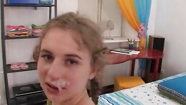Nubiles Porn වෙතින් අං සහිත Emily Willis සමඟ ස්වයං වින්දනයේ වීඩියෝව