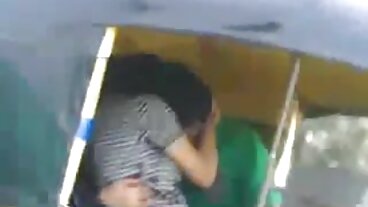 Immoral සජීවී වෙතින් ආකර්ෂණීය Kayla Green සමඟ දිගු කෙස් වීඩියෝව