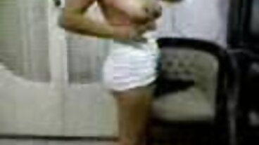 සිලිකොන් ටිට්ස් පර්ෆෙක්ට් ගොන්සෝ වෙතින් නියම ඕරෙලි රෙබෙල් සමඟ පිපිරෙනවා