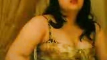 LetsDoeIt වෙතින් නියම Emily Cutie, Kinuski සහ Rebecca Volpetti සමඟ ලිංගිකව සිප ගනිමින්