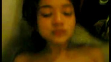 Naughty America වෙතින් පොළඹවන Avi Love සහිත Latina දර්ශනය
