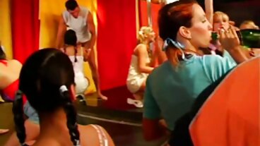 Naughty America වෙතින් ප්‍රිෆෙක්ට් Brooke Haze සමඟ කුඩා ටිට්ස් ඉස්කුරුප්පු ඇණ