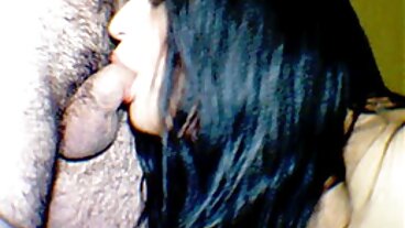 Abbie Maley වෙතින් සරාගී ඇබී මැලේ සමඟ රැලි සහිත හිසකෙස් ක්‍රියාව