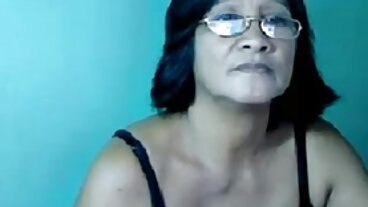 LetsDoeIt වෙතින් උද්යෝගිමත් Apolonia LaPiedra සමඟ අත්වැඩ කිරීමේ ක්‍රියාව