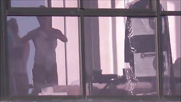 රියලිටි කිංග්ස් හි අං බෙයිලි බෲක් සහ කර්ස්ටන් ලී සමඟ දිගු කකුල් දර්ශනය